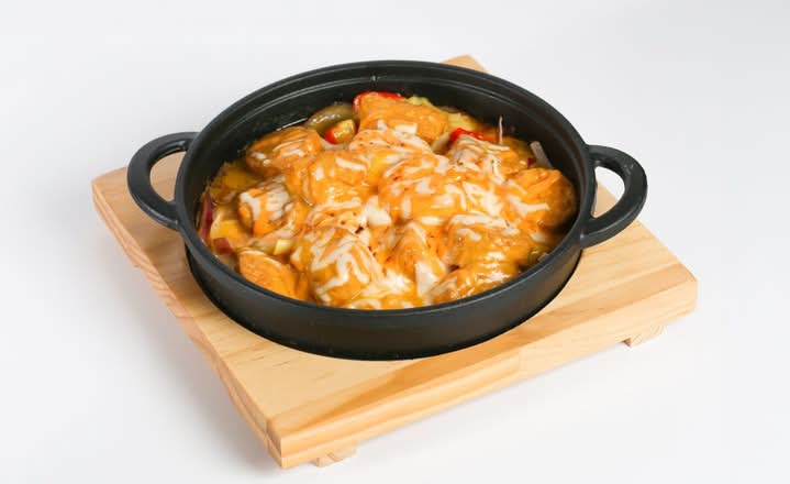 Molten Cheese Egg Tofu Pot 芝士熔香玉子豆腐煲